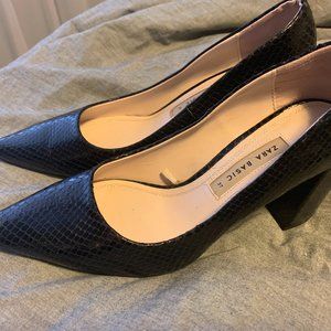 Zara black patent leather block heels